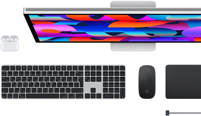 اكسسوارات Mac: سماعات AirPods، وشاشة Studio Display، ولوحة مفاتيح ماجيك، وماجيك ماوس، ولوحة تعقب ماجيك، وكابل شحن MagSafe