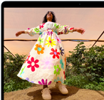 جهاز MacBook Air يعرض شاشة ريتنا ليكويد