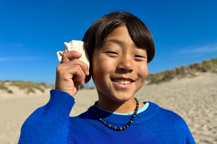 صورة تم التقاطها باستخدام كاميرا 48MP&nbsp;Fusion، ميزة الجيل الجديد من البورتريه قيد الاستخدام، مع التركيز على وجه الشخص